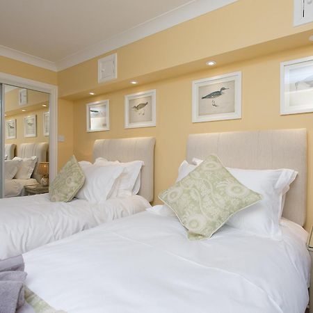 Solent View Apartment Каус Екстериор снимка