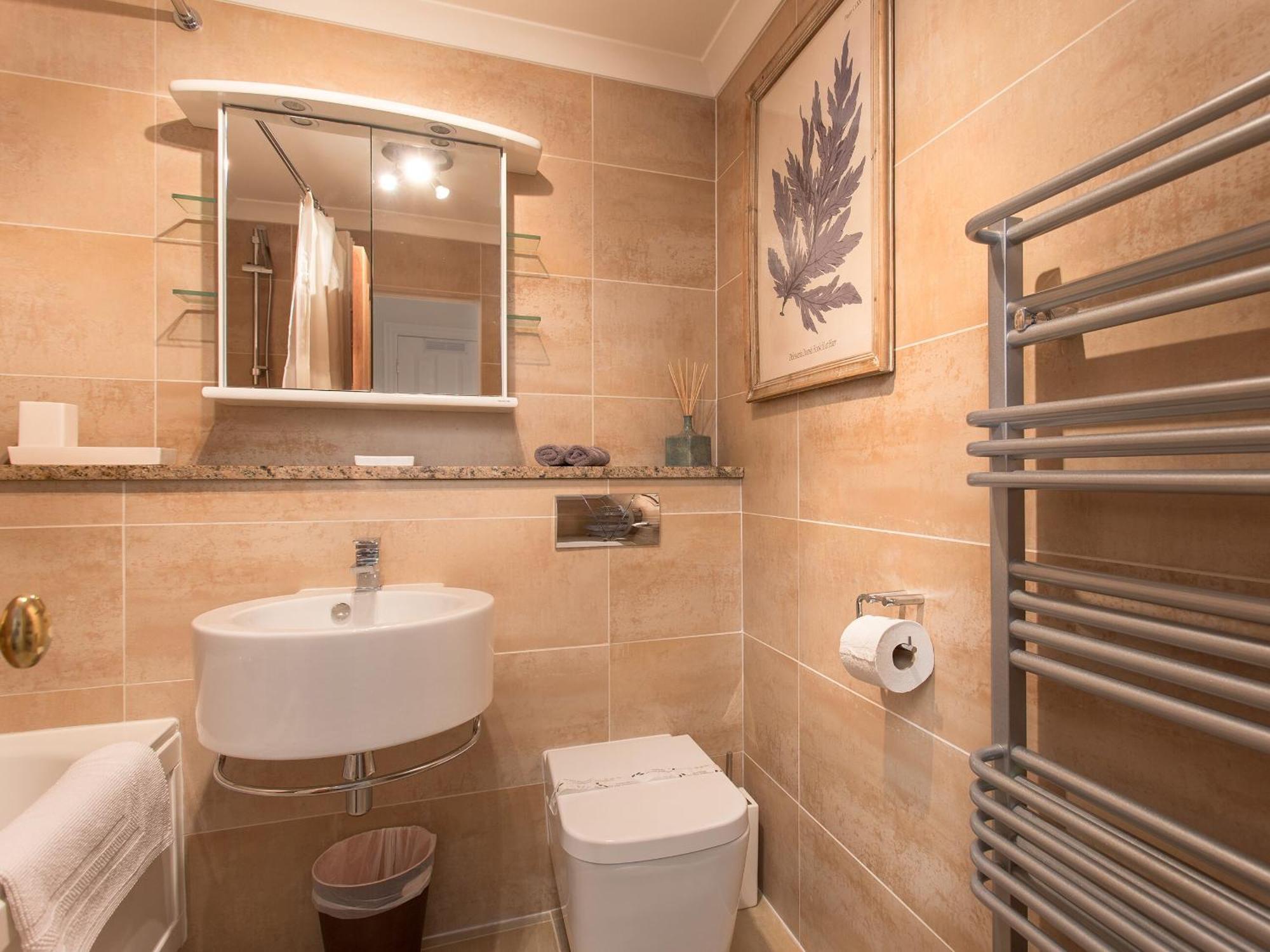Solent View Apartment Каус Екстериор снимка